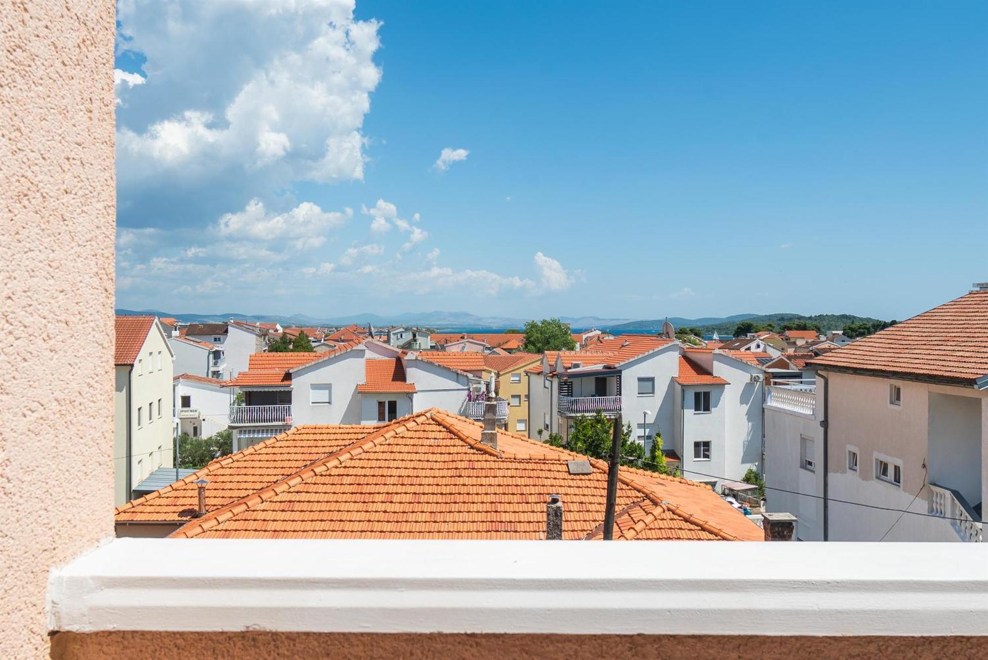 Apartments And Rooms Mladen Vodice Szoba fotó